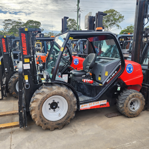 All-terrain forklift