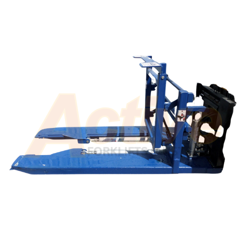 Model: SSS70D-001C-1190: Capacity & Load Centre: 6800kg@600mm | Carriage Width: 1190mm Model: SSS70D-001C-1840: Capacity & Load Centre: 6800kg@600mm | Carriage Width: 1840mm Model: SSS70D-001C-2300: Hydraulic-Forward-Bin-Tipper